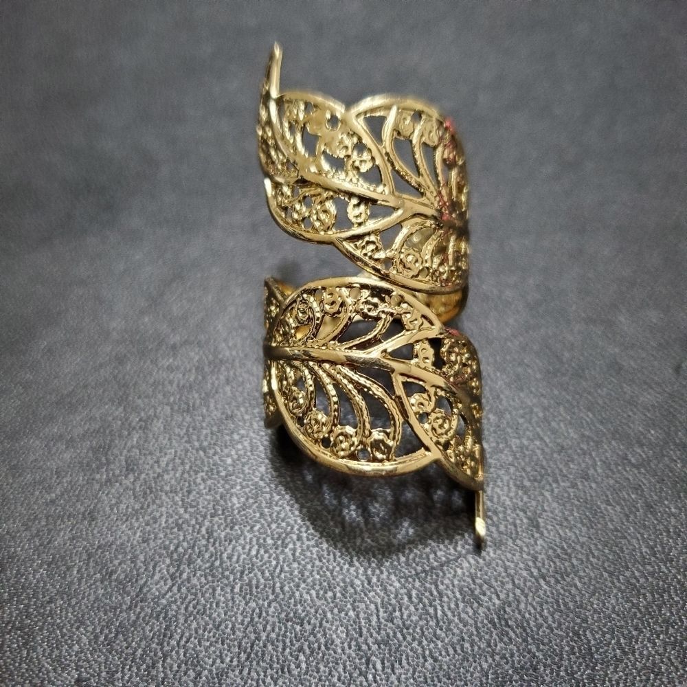 Gold tone filigree wrapping ring